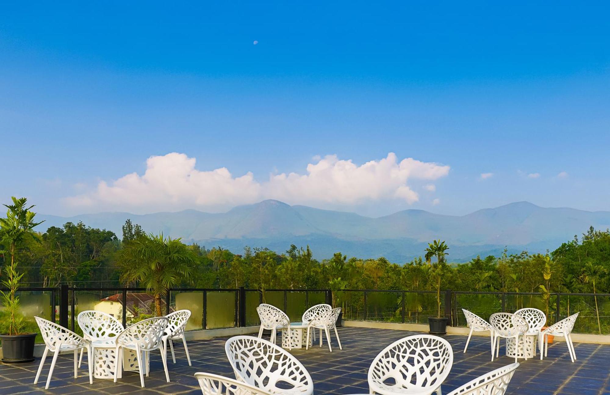 The Grand Retreat - Chikmagalur Hotell Eksteriør bilde
